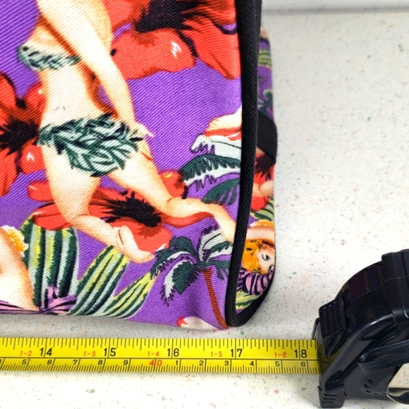 AlfaGear Duffel Bag & Tablet Hawaiian Flower Pin up Gals Travel Gym Tote Bag Set - Picture 5 of 14